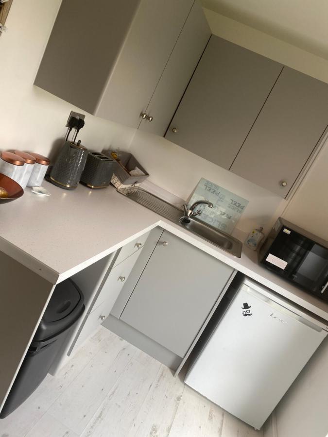 머티르티드필 The Shed B&B 외부 사진
