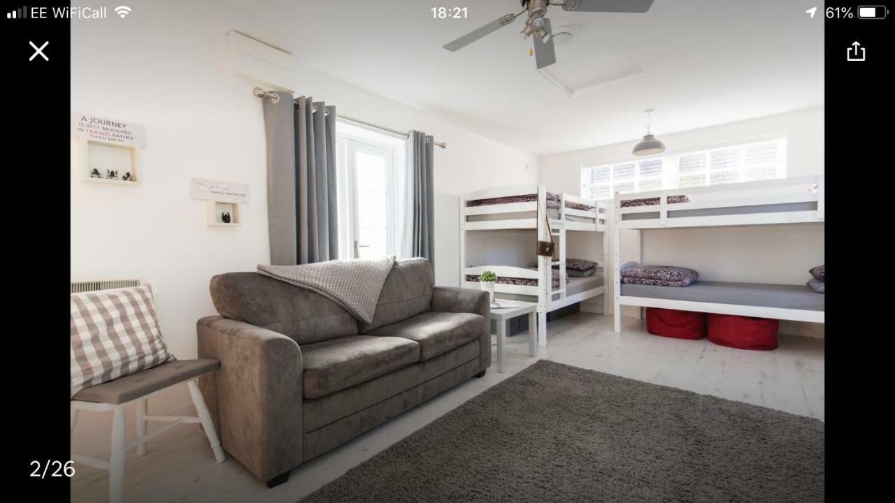 머티르티드필 The Shed B&B 외부 사진